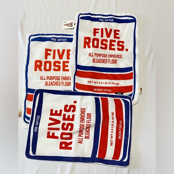 Set of 3 FIVE ROSES COVER PILLOWS | New | L20xH13 inch. - Picture 2 of 3
